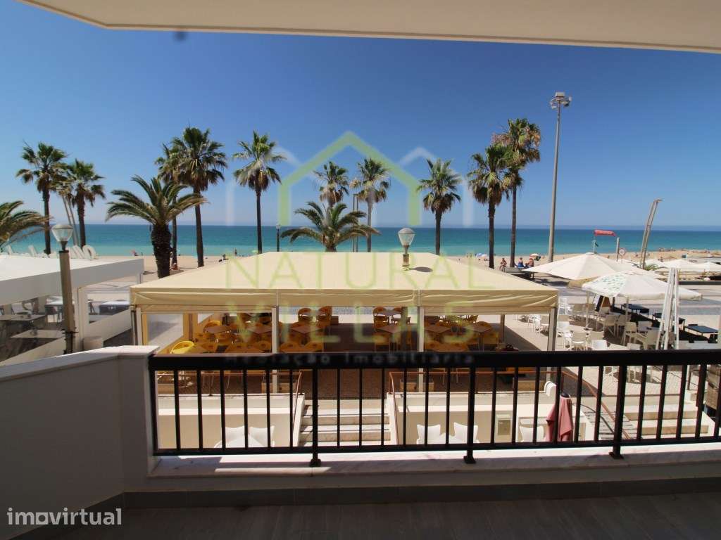 Frente Mar: Apartamento T3 Moderno e Mobilado em Quarteira. - Grande imagem: 3/16