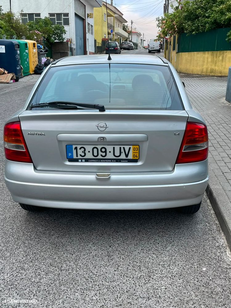 Opel Astra 1.4 Elegance - 2