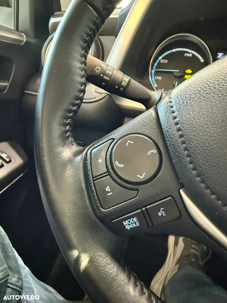 Toyota RAV4 2.5 4x4 Hybrid Executive - 32