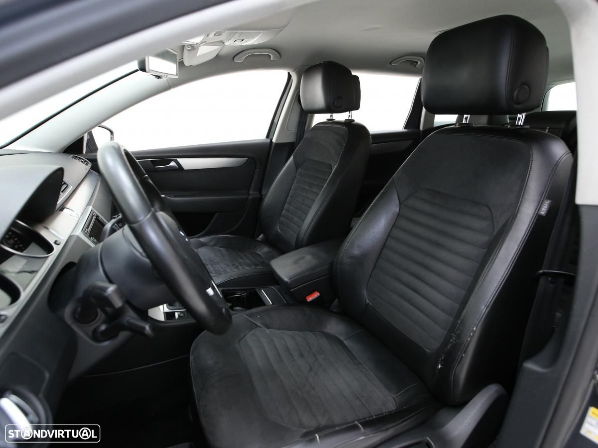 VW Passat Variant - 8