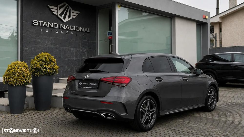 Mercedes-Benz A 250 e AMG Line - 10