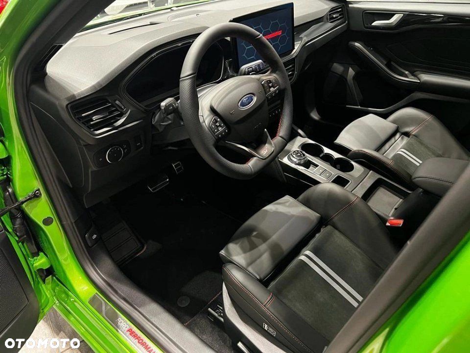 Ford Focus - 8