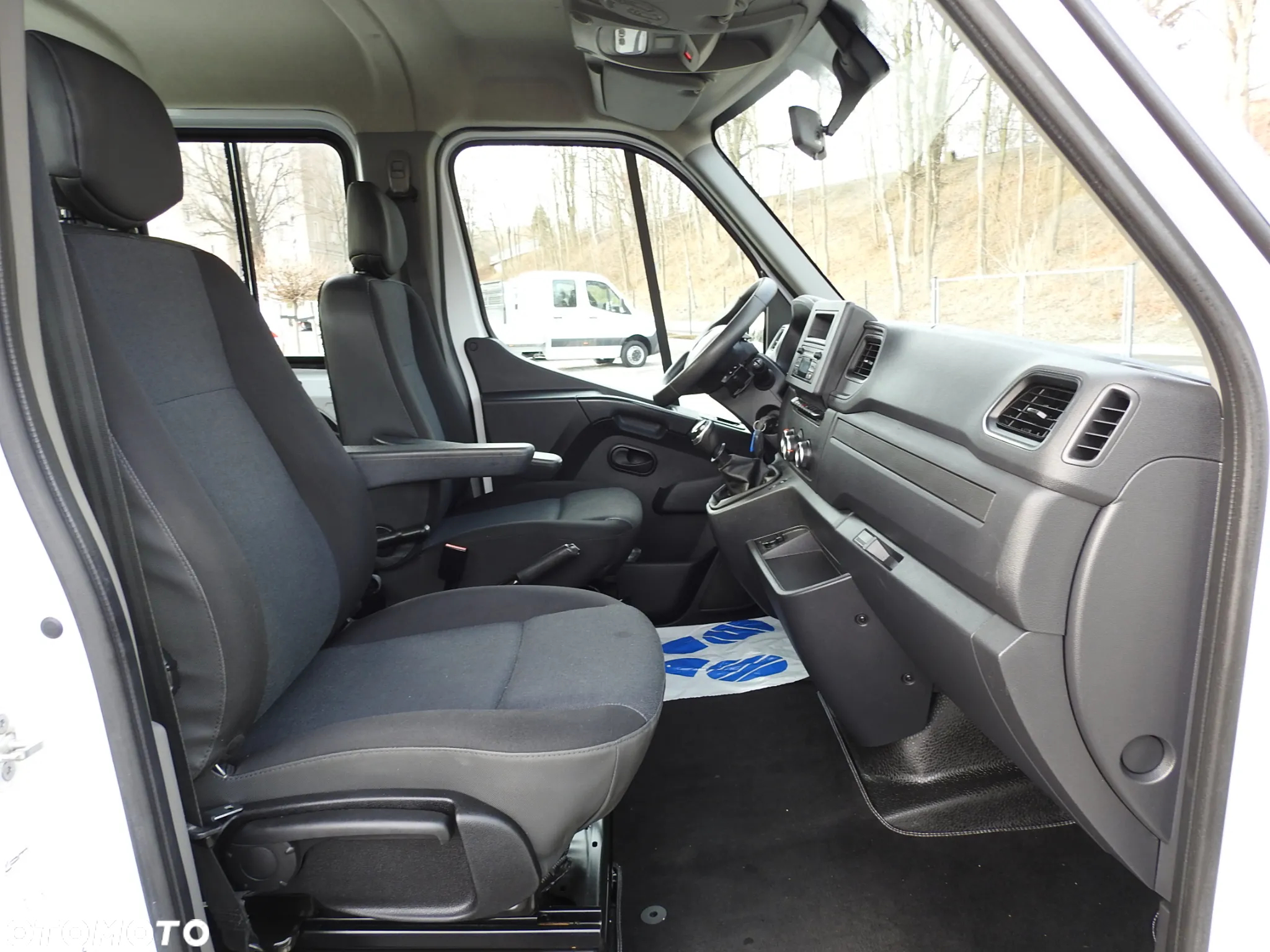 Renault MASTER  WYWROTKA PODWÓJNA KABINA DOKA 6 MIEJSC TEMPOMAT LEDY BLIŹNIACZE KOŁA KLIMATYZACJA 130KM [ 572732 ] - 31