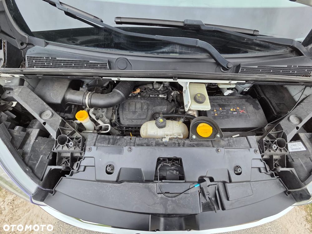 Renault Trafic ENERGY Start &St Grand Combi L2H1 Expression - 17