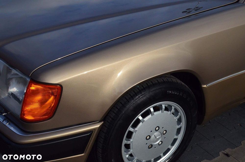 Mercedes-Benz W124 (1984-1993) - 24