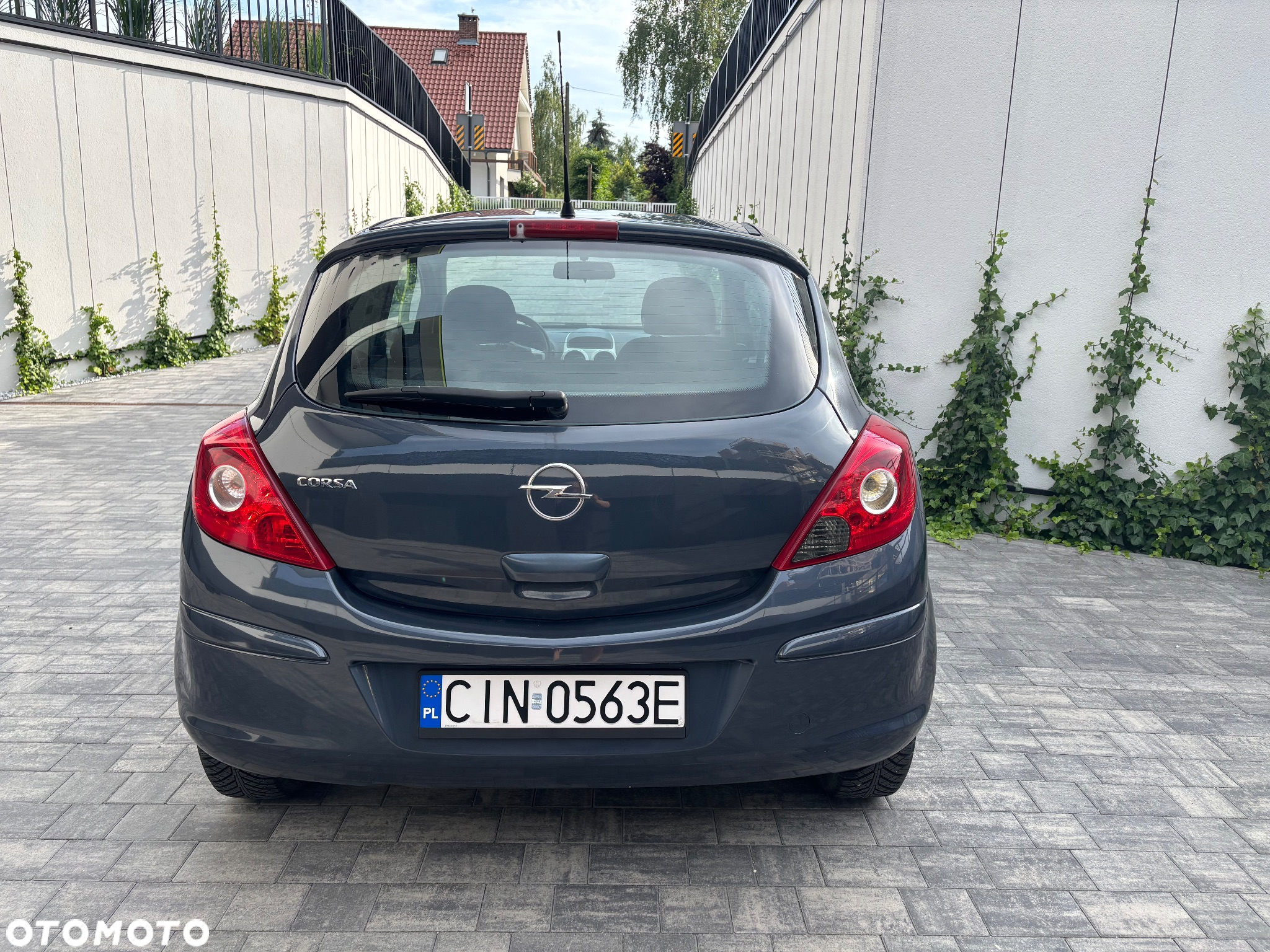 Opel Corsa 1.2 16V Essentia - 2