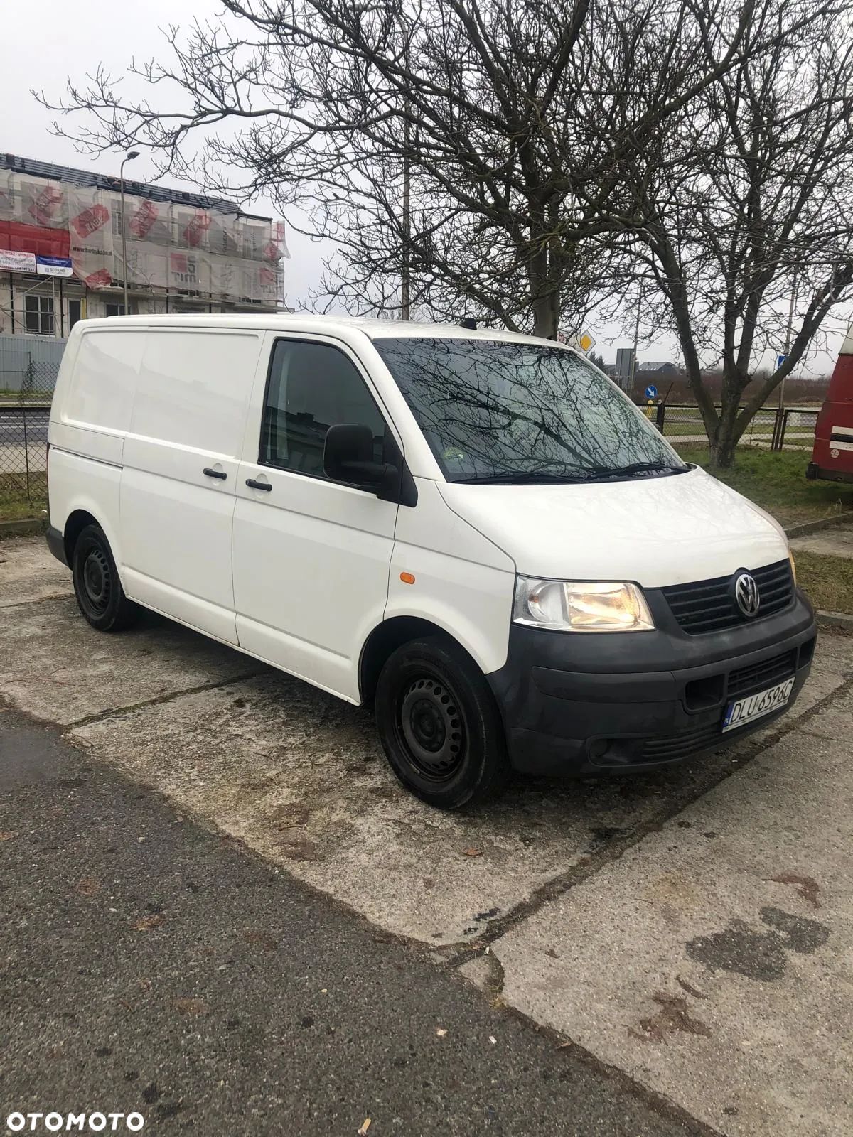 Volkswagen Transporter - 1