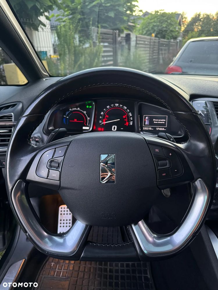 Citroën DS5 2.0 HDi Hybrid4 Pure Pearl MCP - 19