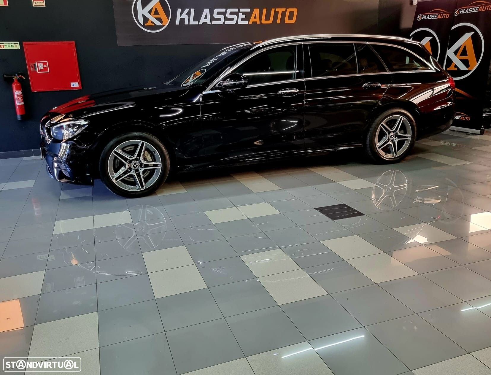 Mercedes-Benz E 300 de AMG Line - 3
