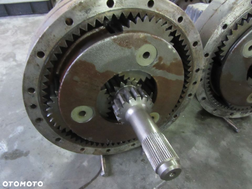 Zwolnica tył układ planetarny Ford Fiat Agri G240 G210 G190 G170 New Holland 8970 8870 8770 8670 - 4