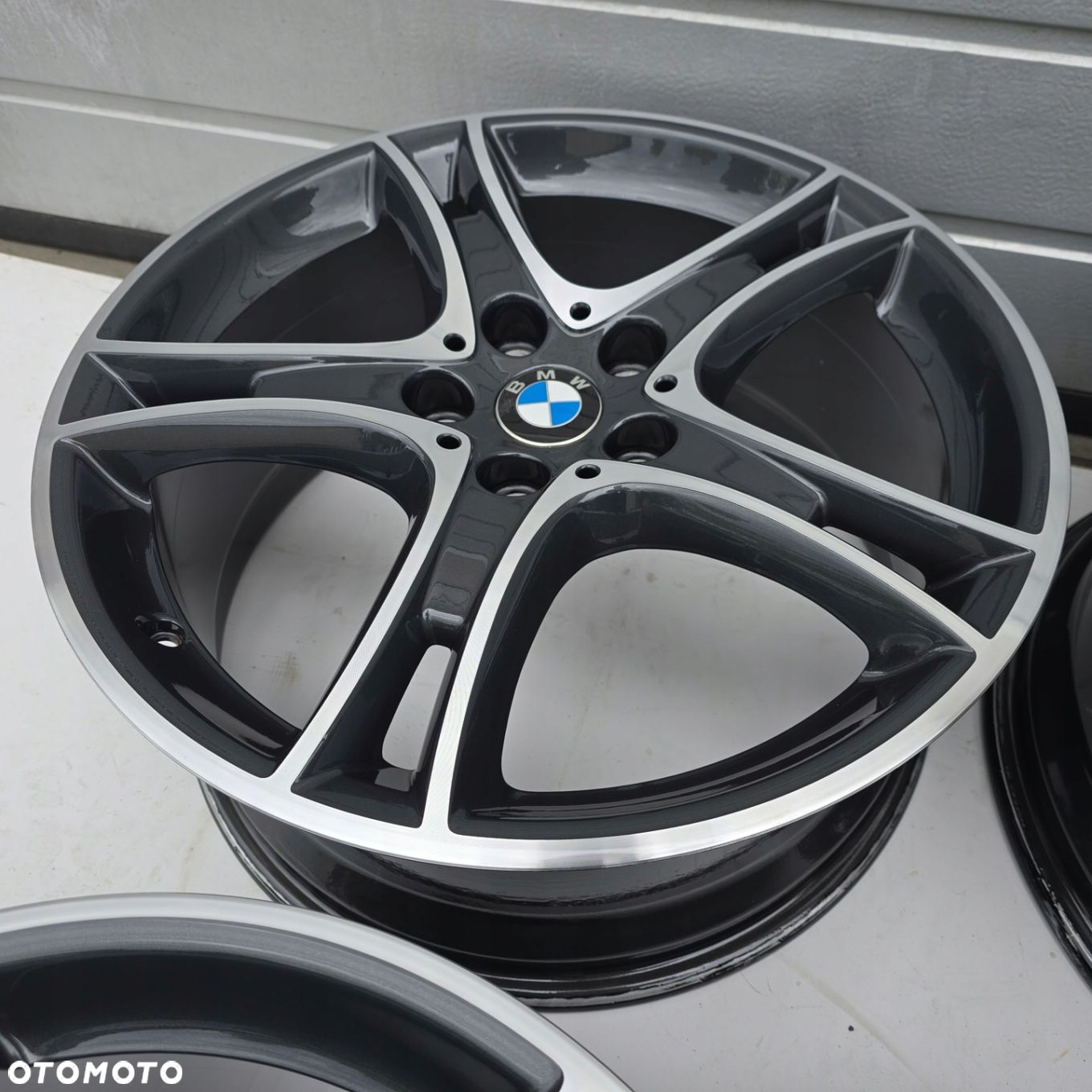 BMW F45 F46 F40 F44 5x112 18 IS57 ET57 JAK NOWE 4X - 7