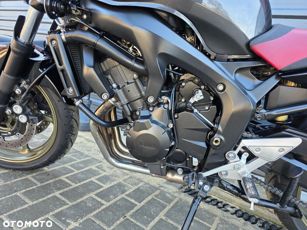 Yamaha FZ6 - 11