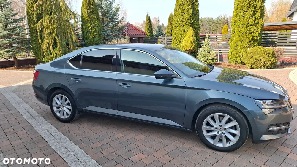 Skoda Superb 2.0 TDI SCR Sportline DSG - 2