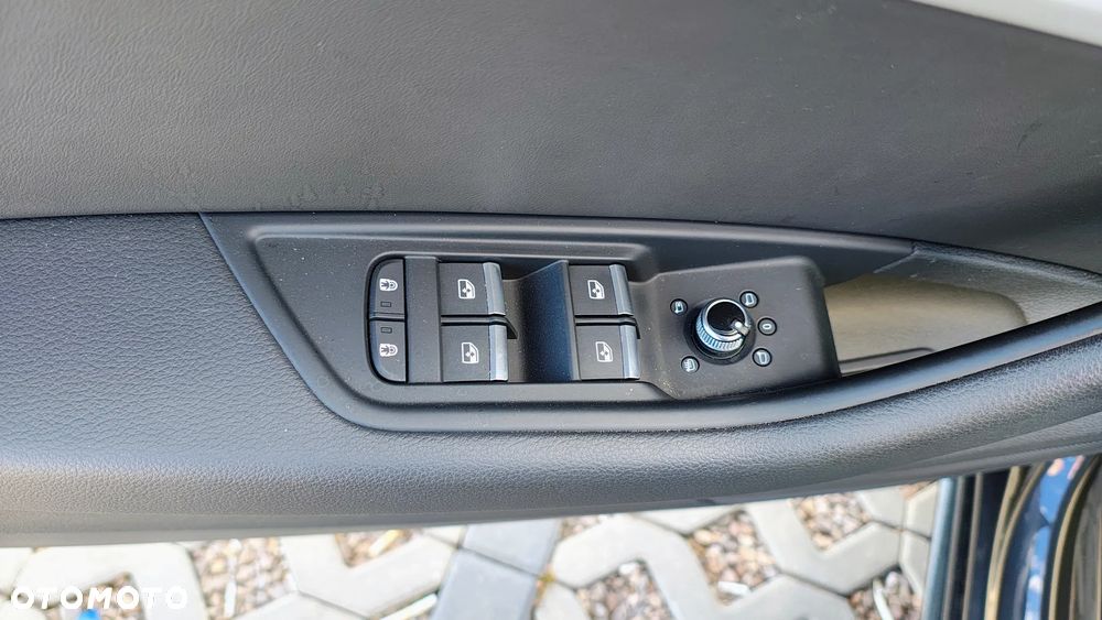 Audi A4 Limousine 35 TFSI mHEV Advanced S tronic - 8