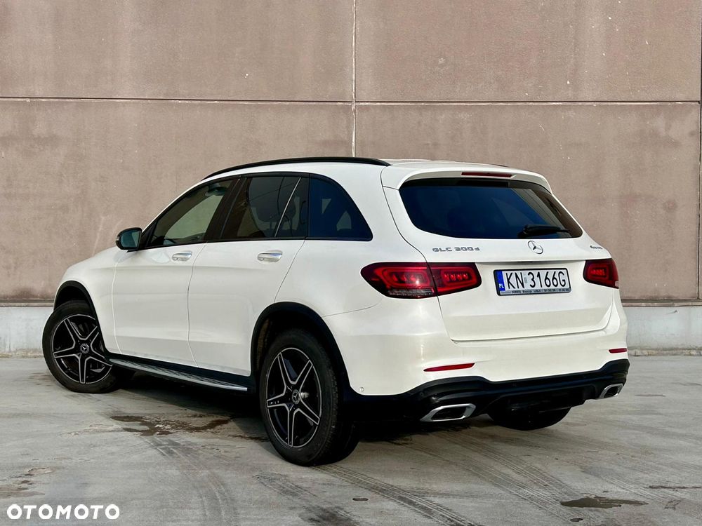 Mercedes-Benz GLC - 4