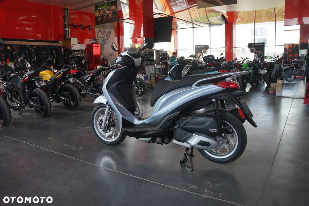Piaggio Medley - 5