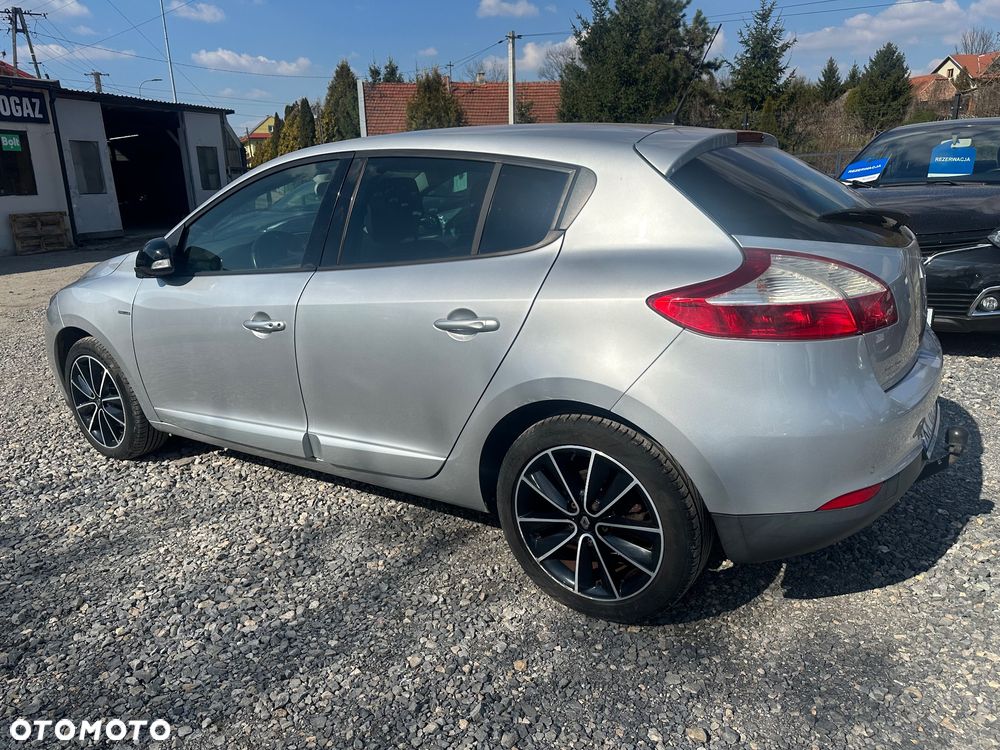 Renault Megane ENERGY TCe 130 Start & Stop Bose Edition - 6