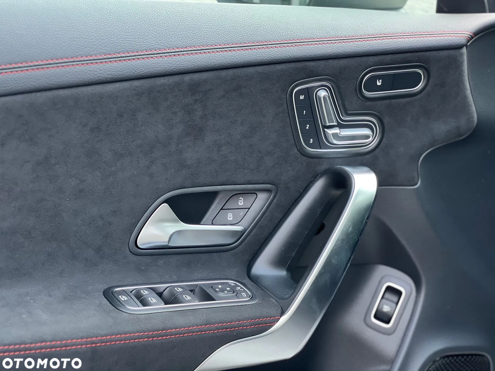 Mercedes-Benz CLA - 9