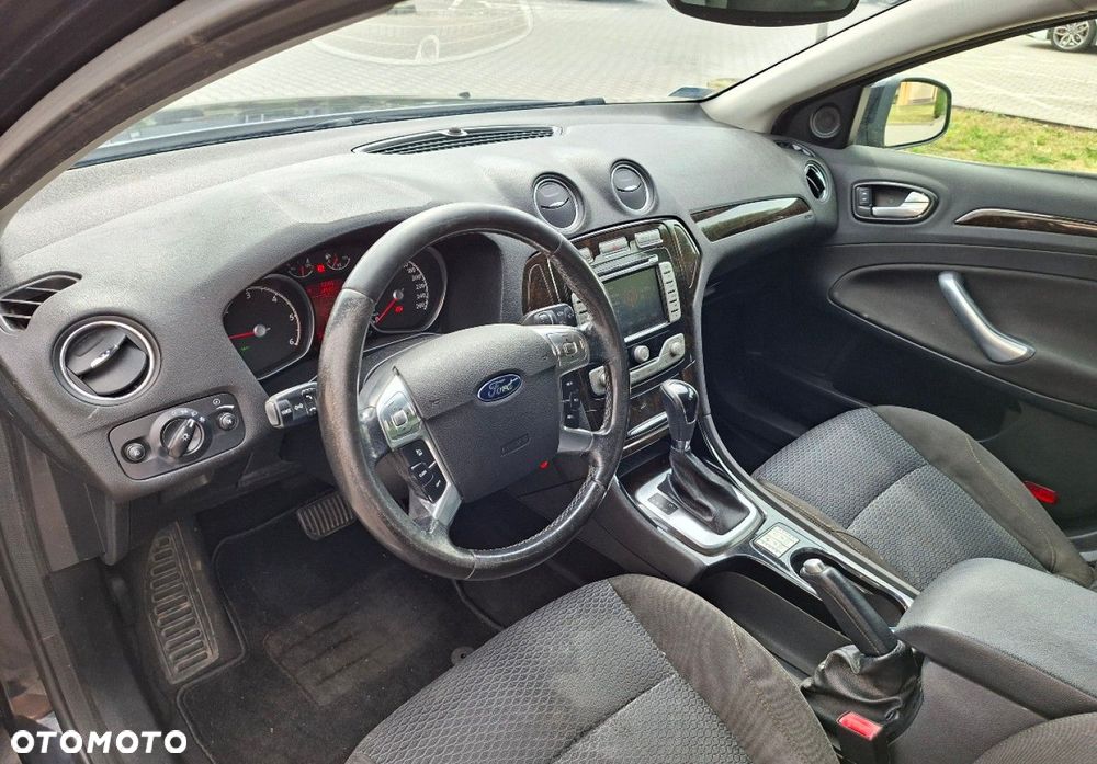 Ford Mondeo - 18