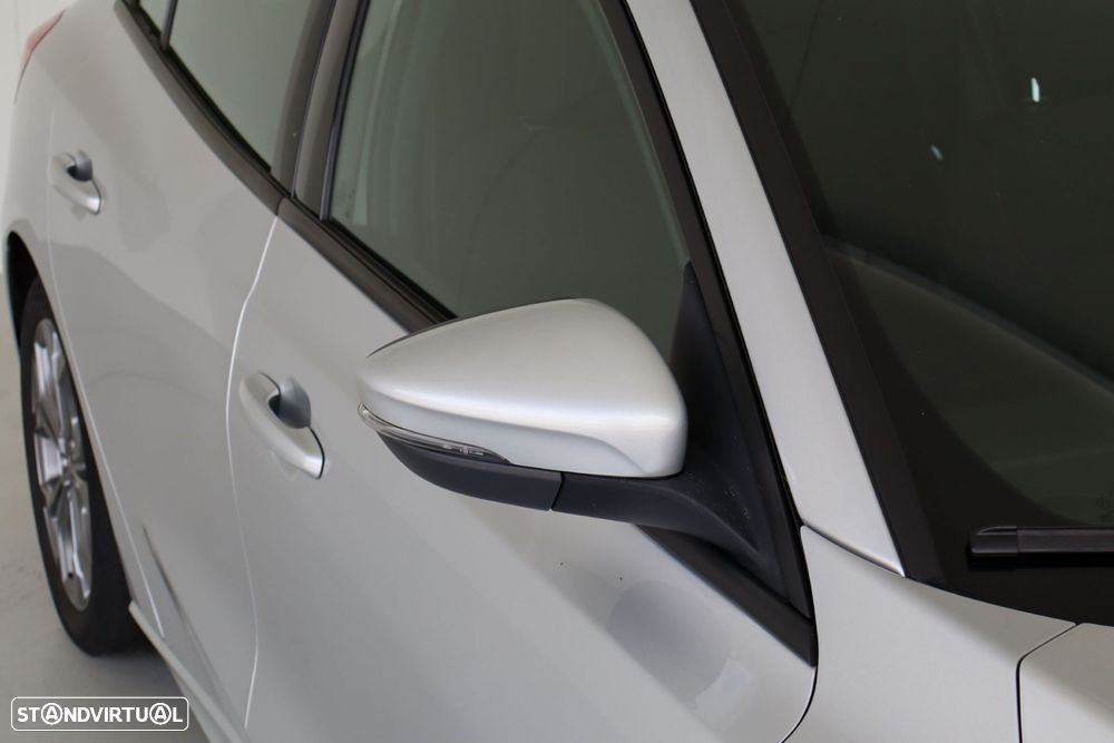 Ford Focus 1.0 EcoBoost MHEV ST-Line - 5