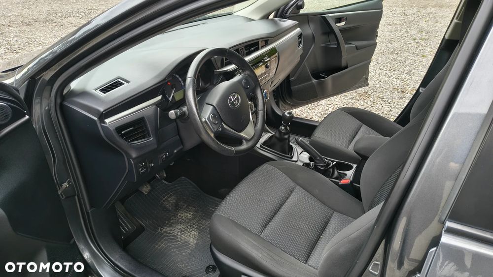 Toyota Corolla 1.6 Active - 13