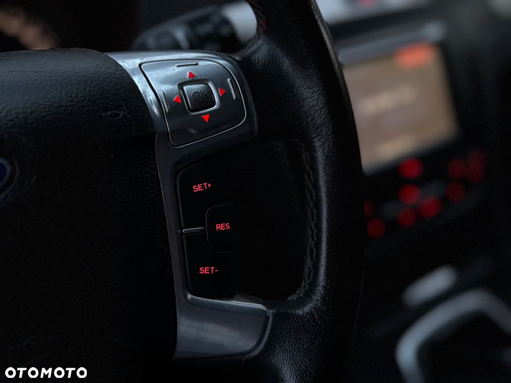 Ford S-Max - 21
