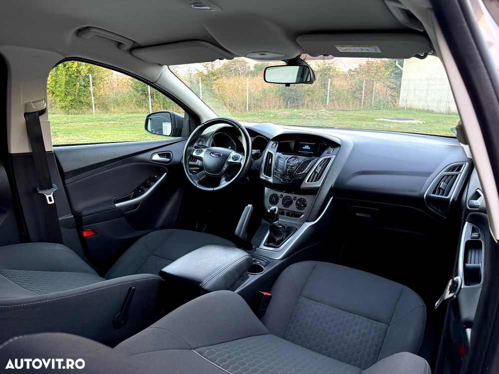 Ford Focus 1.0 EcoBoost Trend - 9
