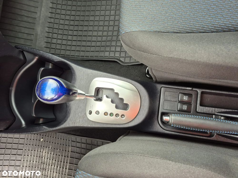 Toyota Yaris 1.5 VVT-i Comfort - 13