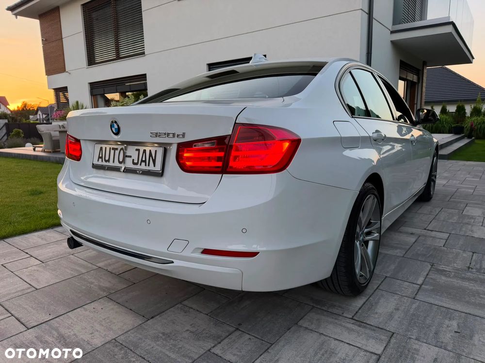 BMW Seria 3 320d DPF Edition Sport - 6