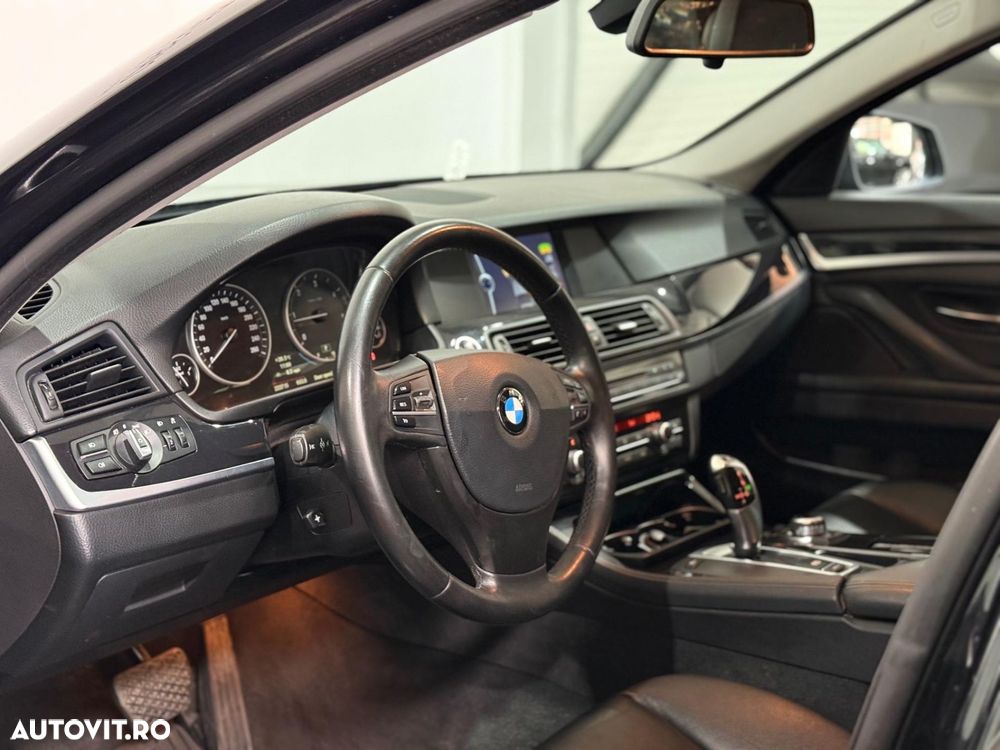 BMW Seria 5 520d Aut. Modern Line - 7