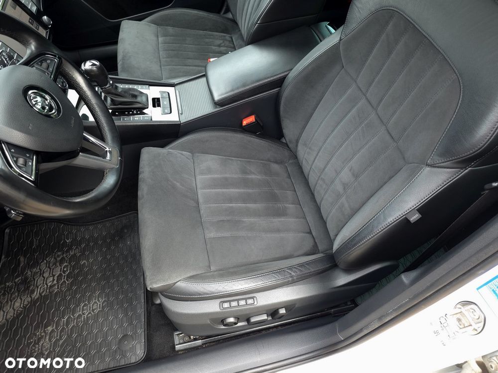 Skoda Superb 2.0 TDI Style DSG - 14