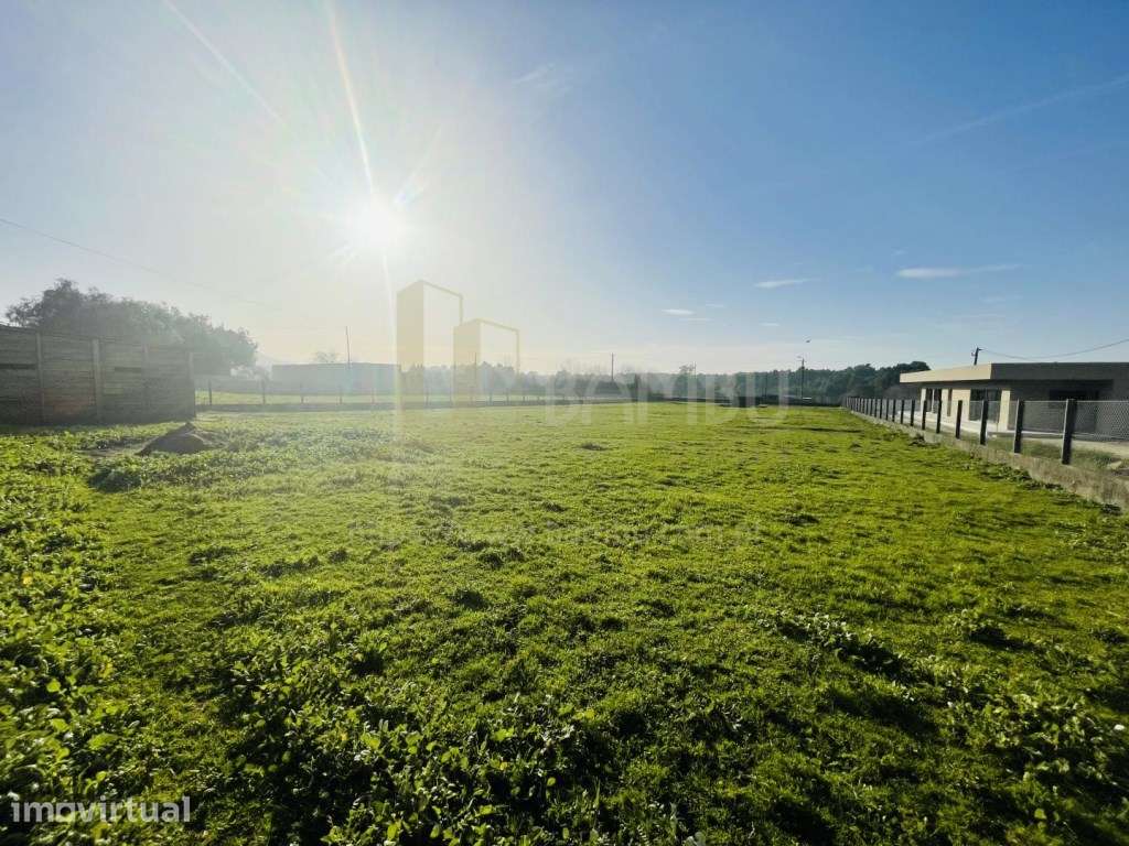 Terreno Urbano, plano, para venda em Cristelo! - Grande imagem: 3/18
