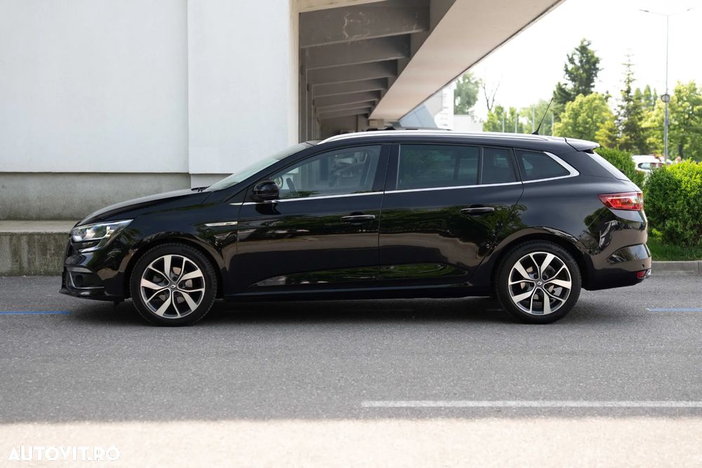 Renault Megane ENERGY dCi 110 Start & Stop Bose Edition - 4