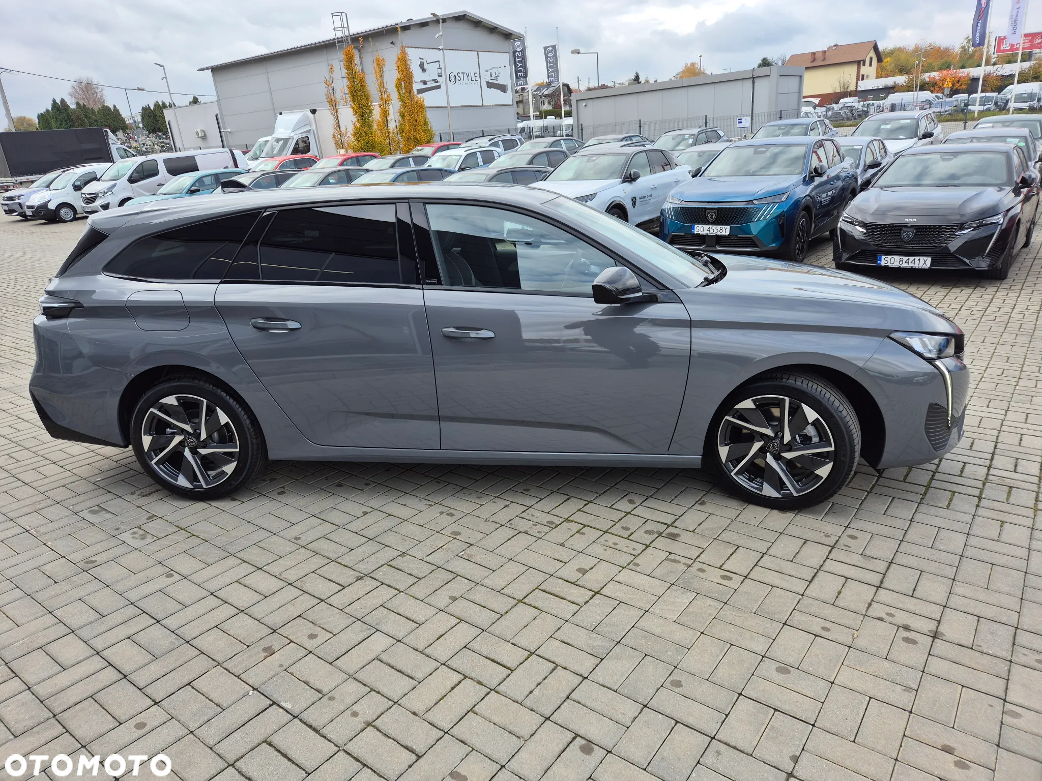 Peugeot 308 1.5 BlueHDi Allure S&S EAT8 - 4