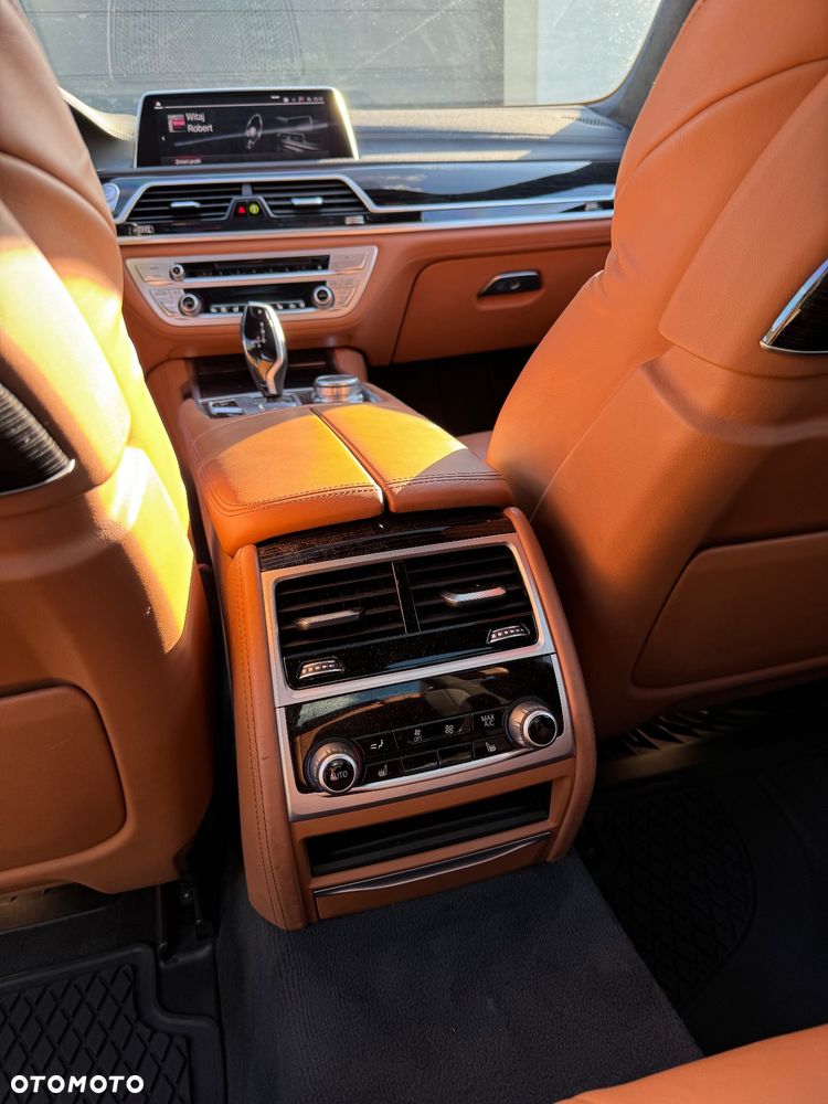 BMW Seria 7 750d xDrive sport - 8