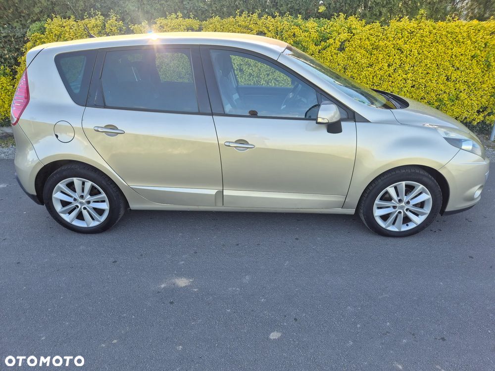 Renault Scenic dCi 110 FAP EDC Bose Edition - 2