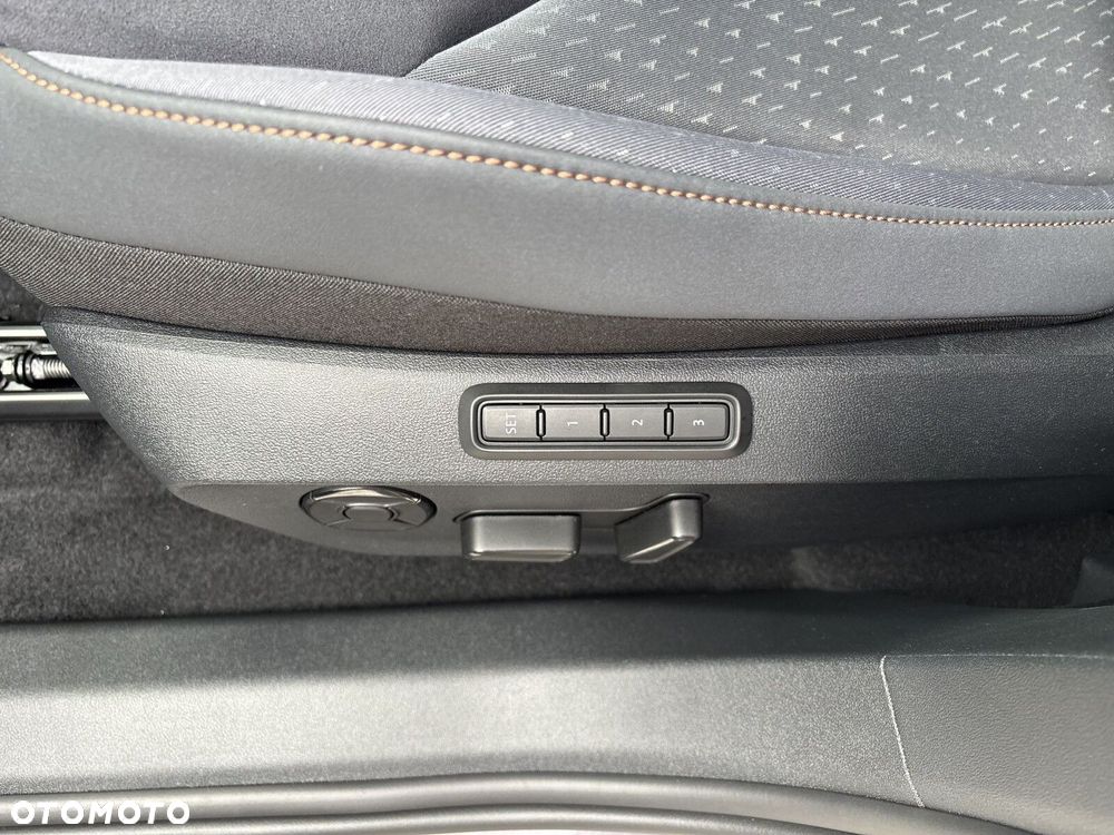 Cupra Raval 52kWh Dynamic Plus - 15