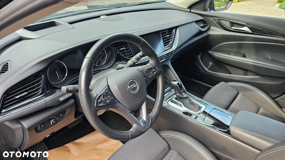 Opel Insignia 1.6 T Exclusive S&S - 12