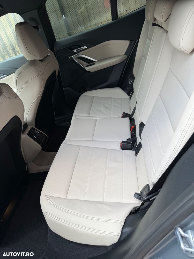 BMW iX2 xDrive30 - 15
