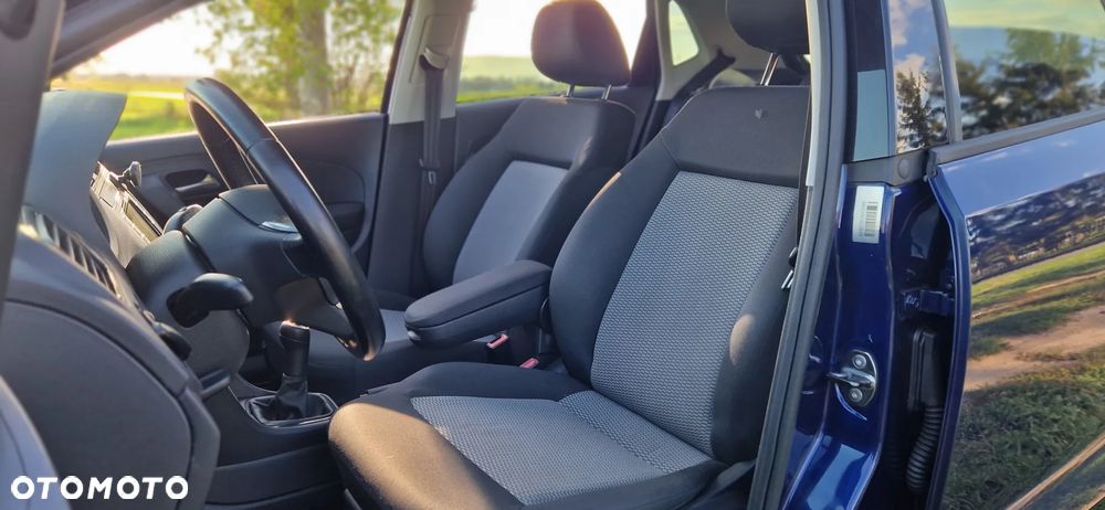 Volkswagen Polo 1.2 Comfortline - 28