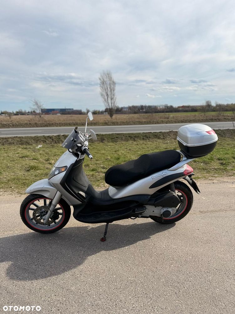 Piaggio Beverly - 1
