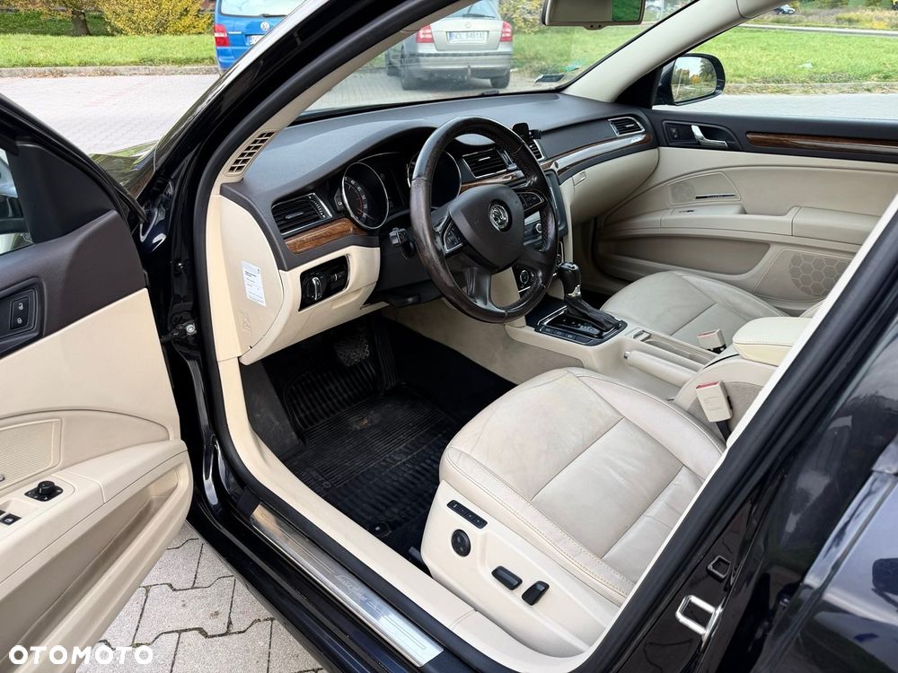 Skoda Superb 2.0 TDI 4x4 L&K DSG - 39