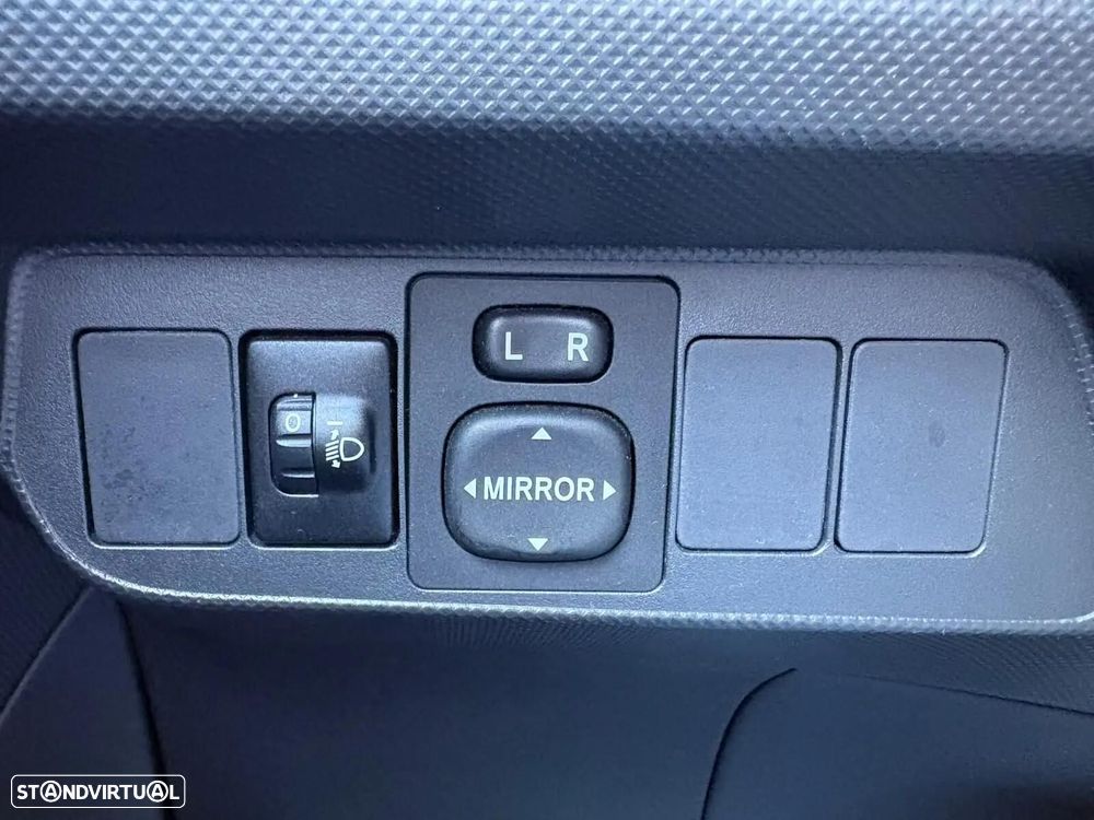 Toyota Auris 1.4 D-4D Sol - 36