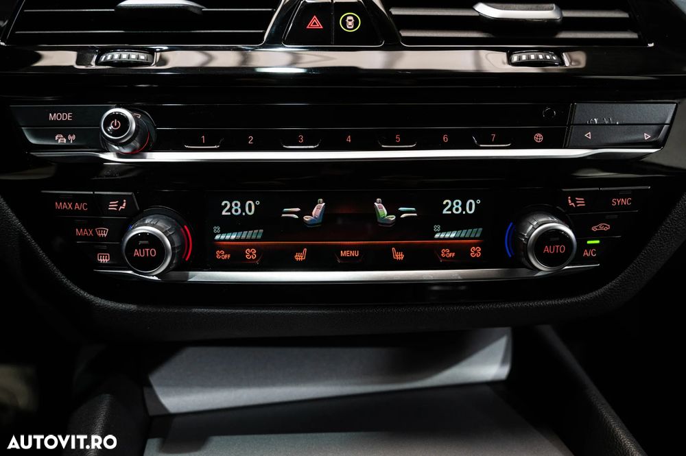 BMW Seria 5 520d Aut. Luxury Line - 18