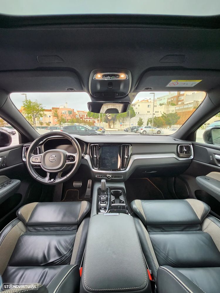 Volvo V60 2.0 T8 AWD TE R-Design - 11