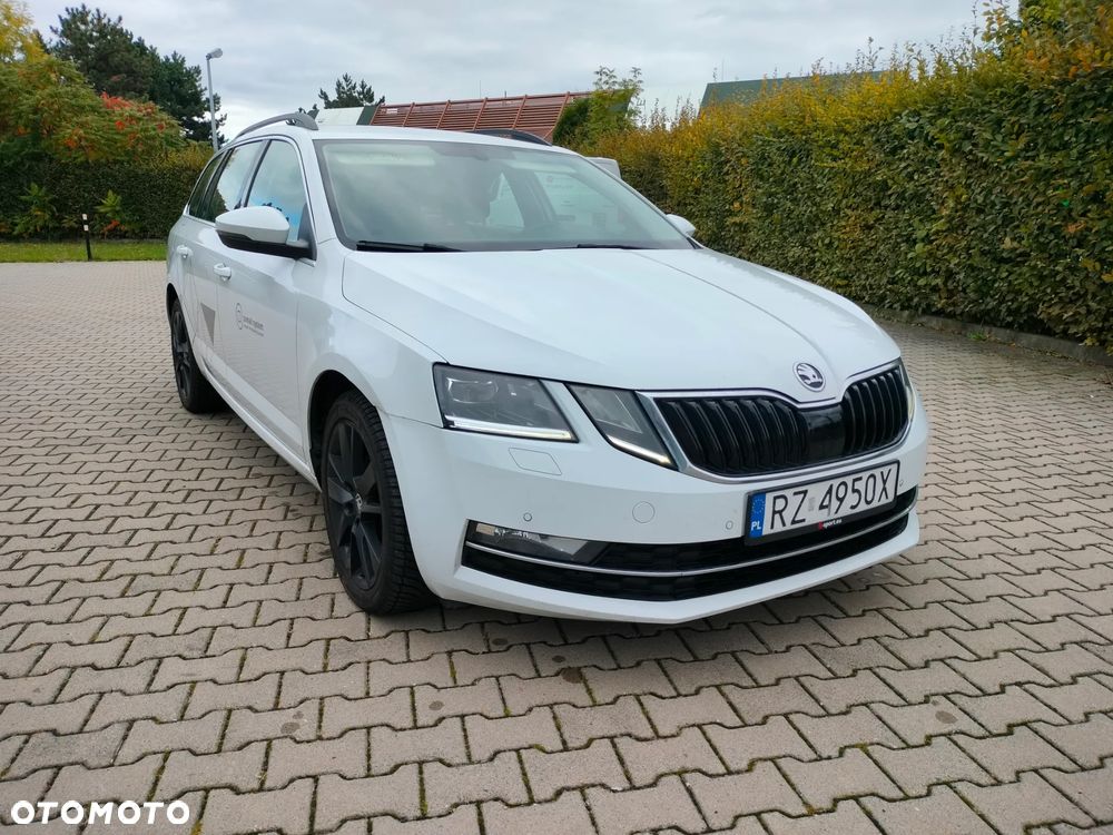 Skoda Octavia 2.0 TDI Style DSG - 1