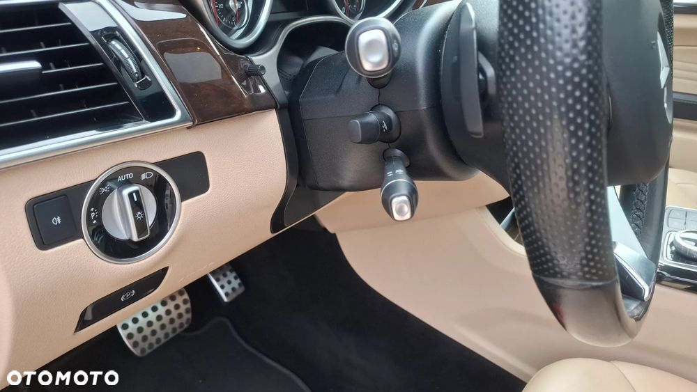 Mercedes-Benz GLE 350 d 4Matic 9G-TRONIC AMG Line - 16