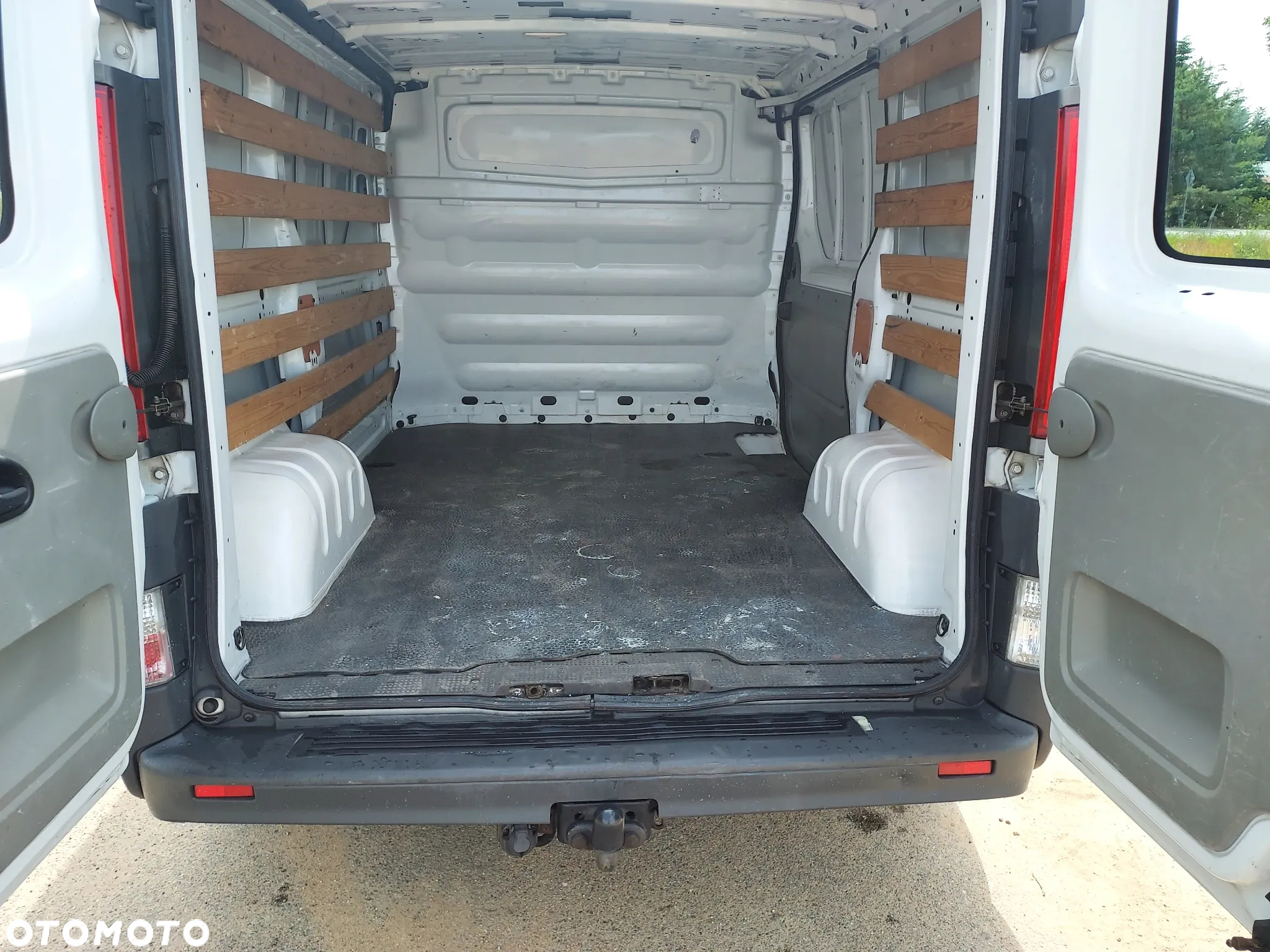 Opel Vivaro - 8
