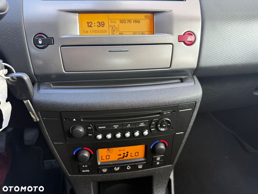 Citroën C4 HDi 110 FAP Style - 19