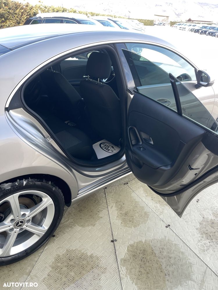 Mercedes-Benz CLA 180 d - 25